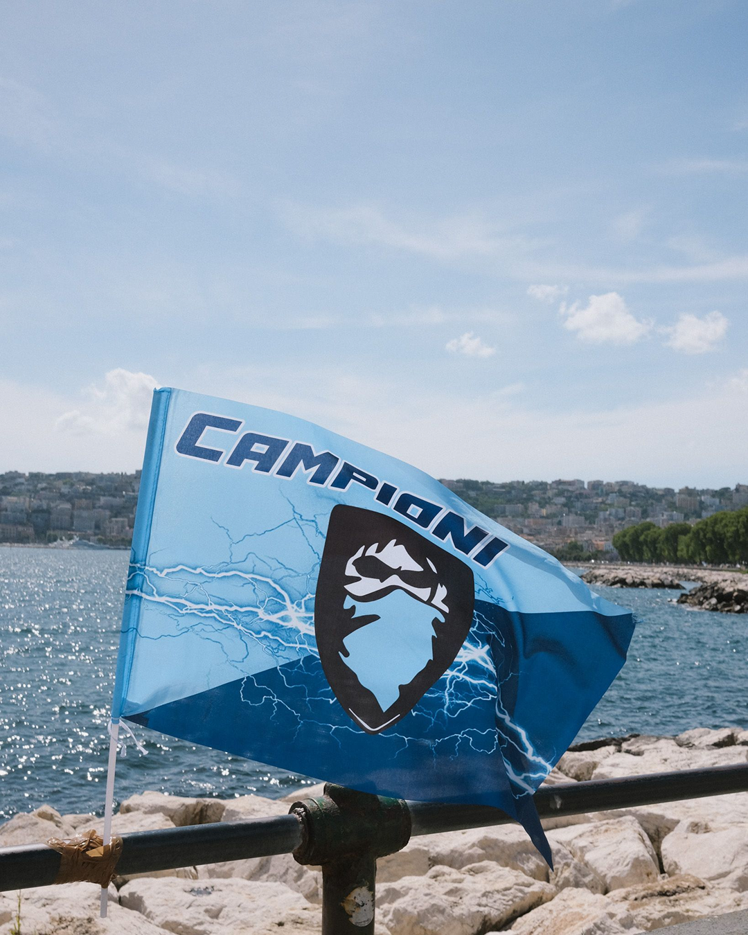 J’4DORE NAPOLI Vai al drop