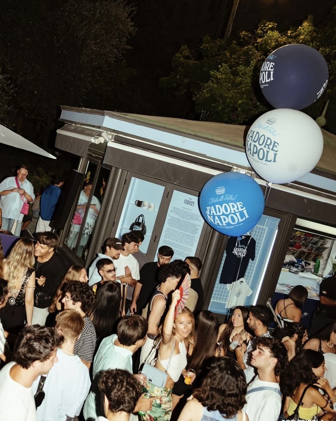 J&apos;Adore Napoli Looney Tunes Summer Camp Piazza San Pasquale, Napoli