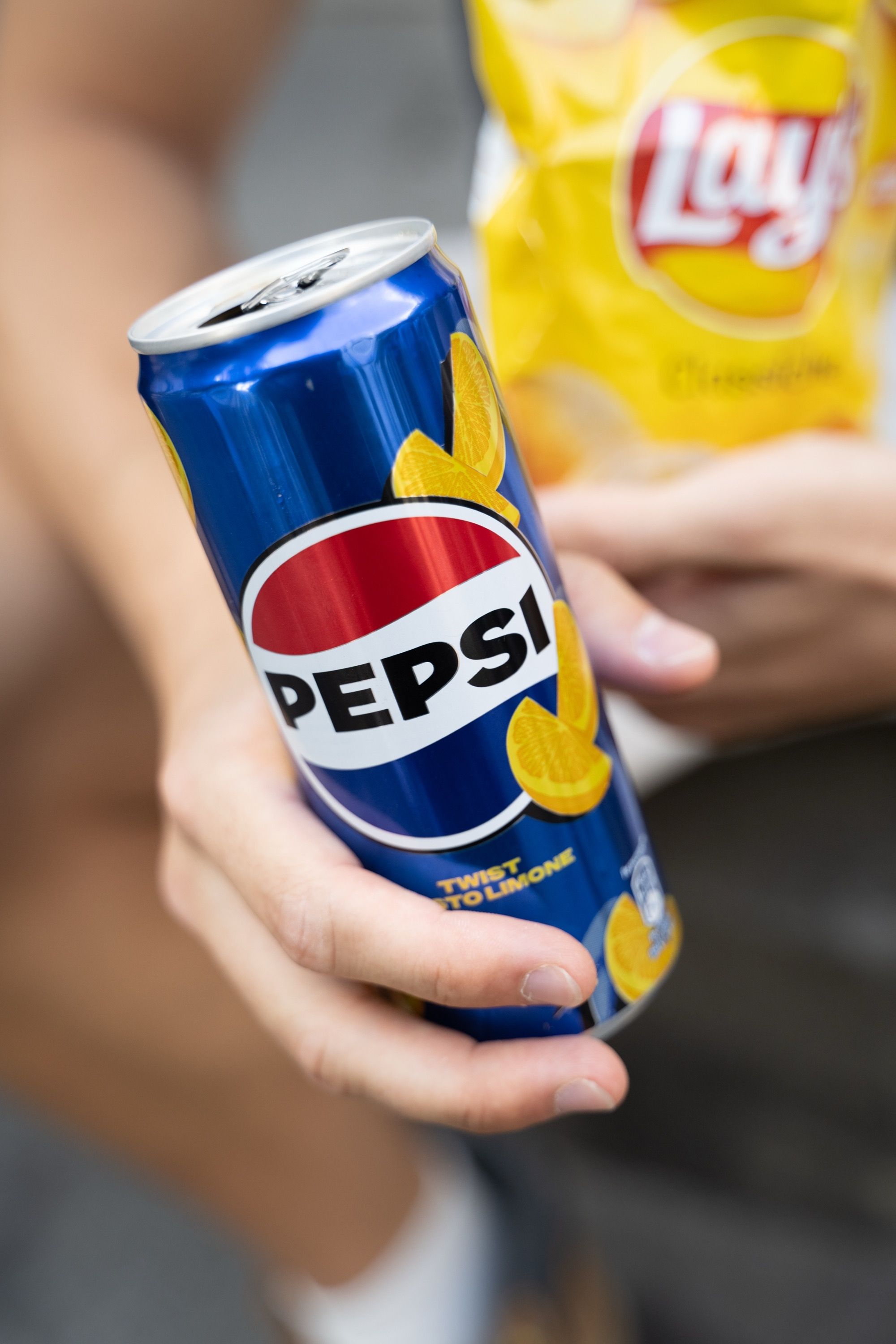 Here's what went down at the nss edicola and Pepsi event in Naples 'For The Love of Italian Music' turned Piazza San Pasquale into an open-air club | Image 572057