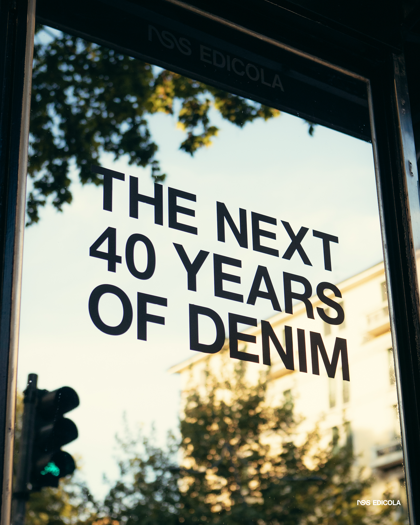 Here's what went down at the GUESS JEANS party at nss edicola in Milan An evening that saw the brand's community come together and receive a special gift | Image 580322