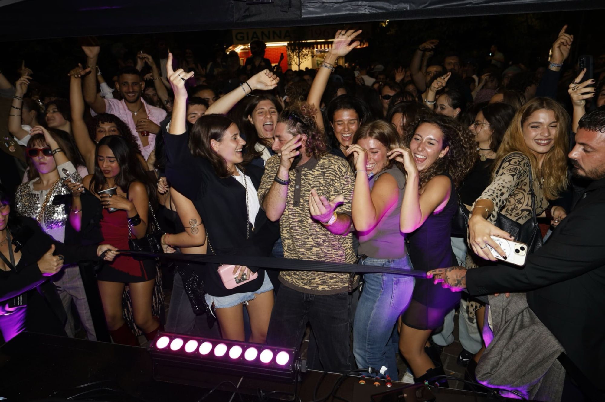How did the Fuorimoda launch party go? When fashion hits the streets | Image 582373