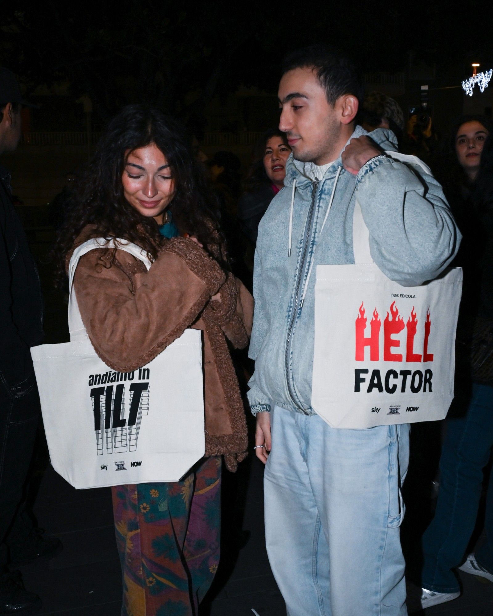 What went down at the X-Factor meet & greet at nss edicola in Naples Crowds of fans, waiting for the final, met four of the most popular former contestants | Image 593928