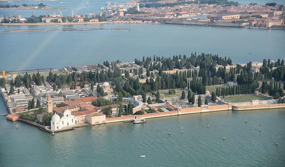 I migliori cimiteri da visitare quest'estate Cinque luoghi per poter scoprire il lato più vivo della memoria | Image 619674