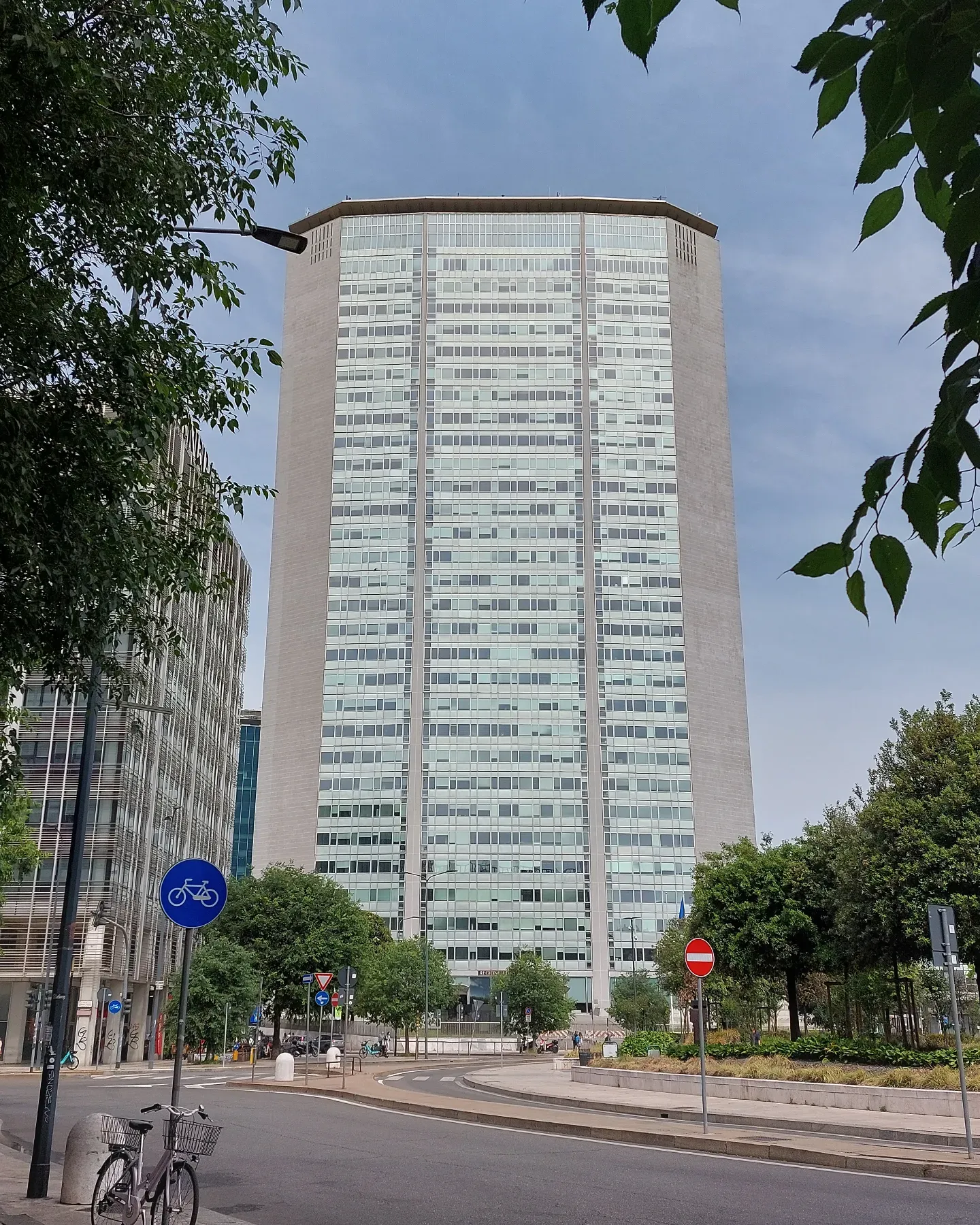 Architetti che devi conoscere: Gio Ponti L'architetto che passava dalla sedia al grattacielo | Image 619702