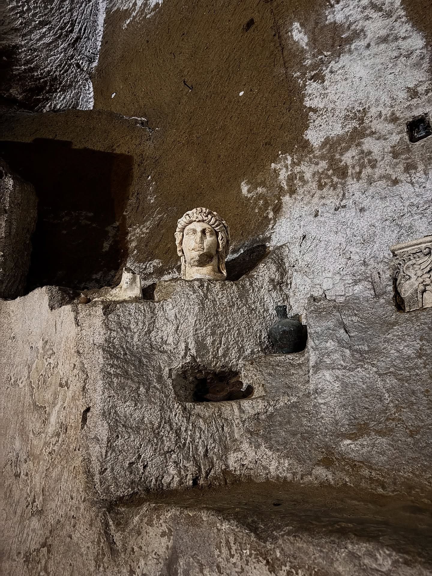 Tutto quello che l'Italia ha nascosto sottoterra Un tour di cinque città sotterranee destinate a ogni scopo | Image 620677
