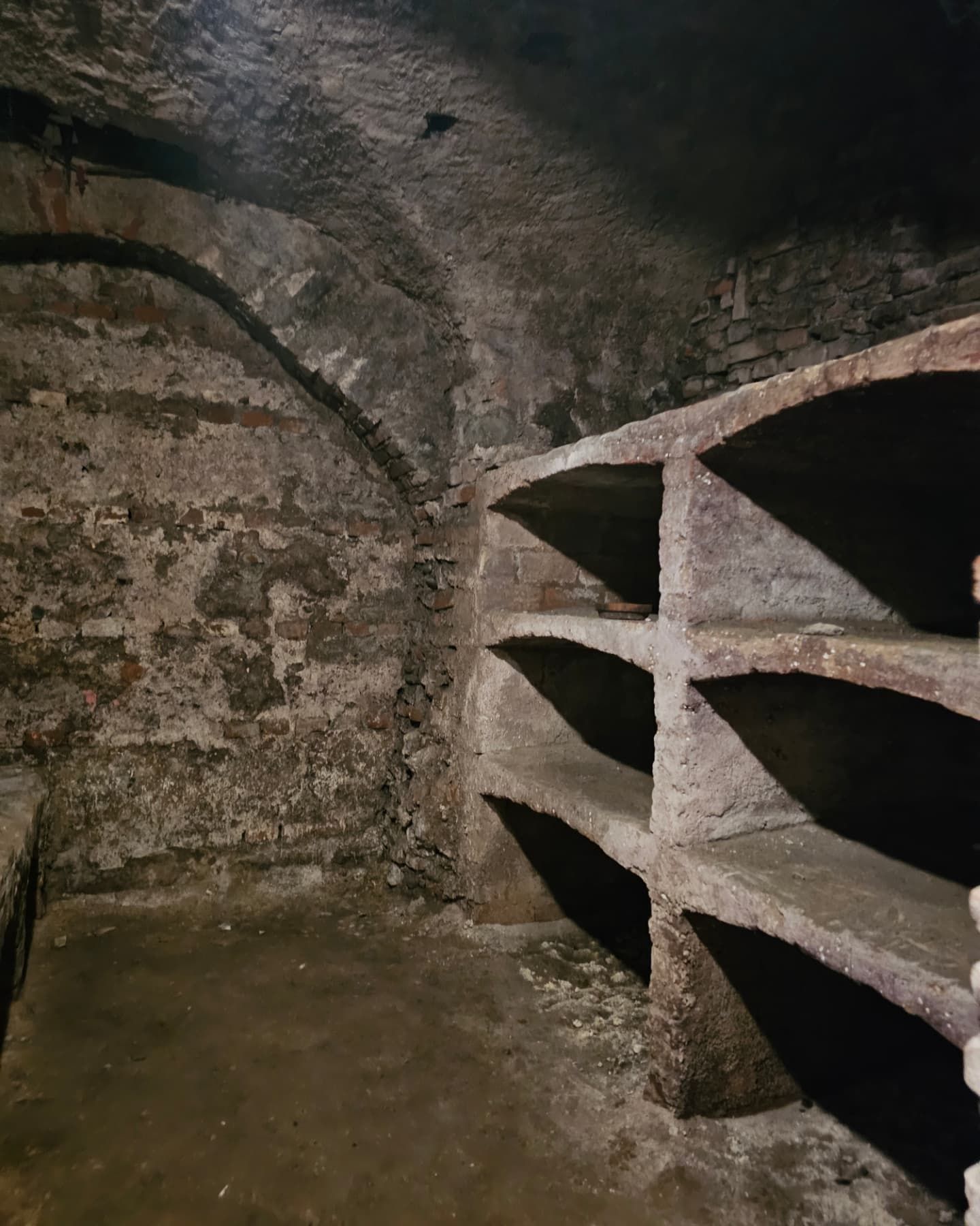 Tutto quello che l'Italia ha nascosto sottoterra Un tour di cinque città sotterranee destinate a ogni scopo | Image 620681