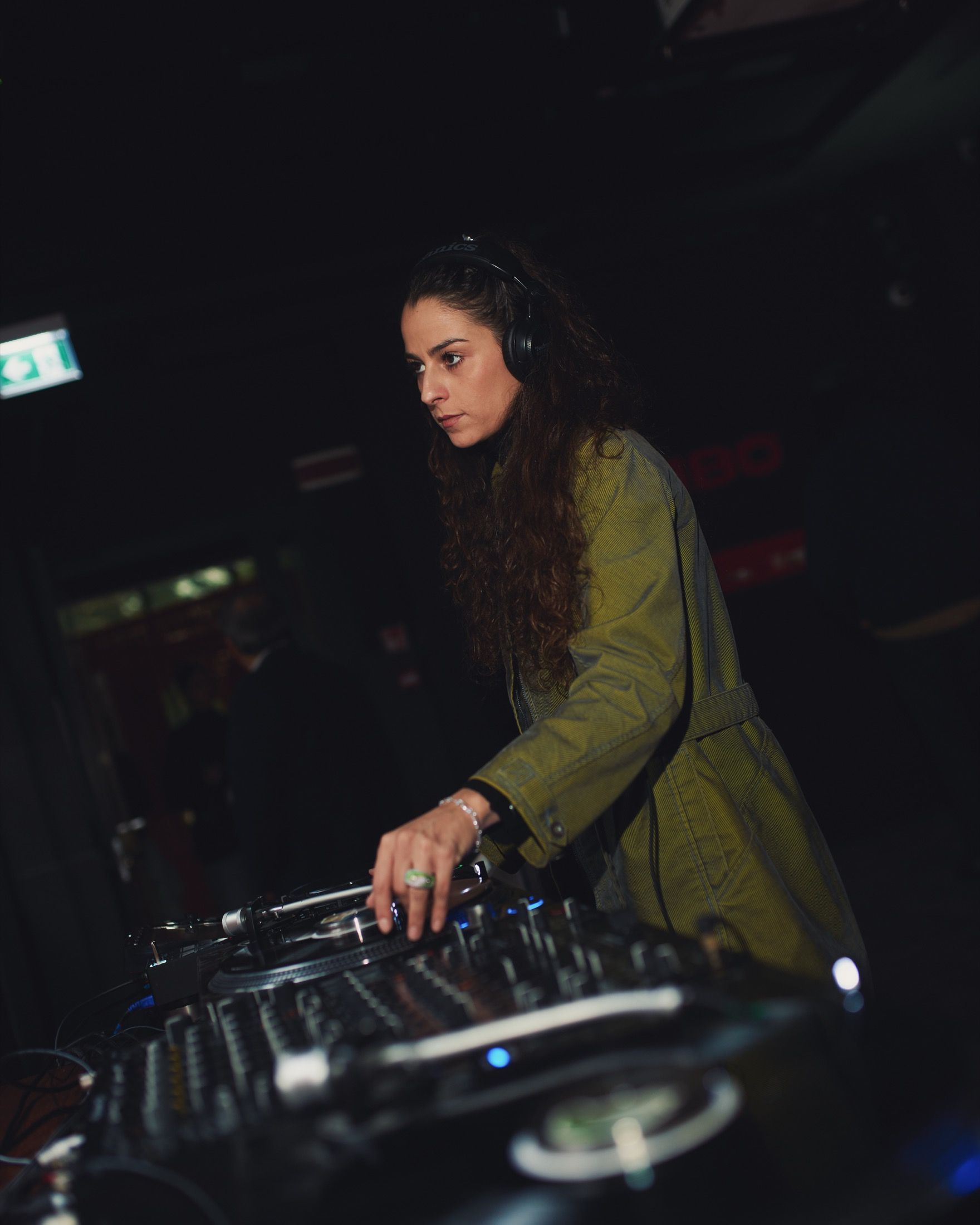 Kimbo and nss edicola bring a Neapolitan coffee party to Combo Music, coffee and soft clubbing for the last event of the nss edicola and Kimbo weekend at Combo Milano